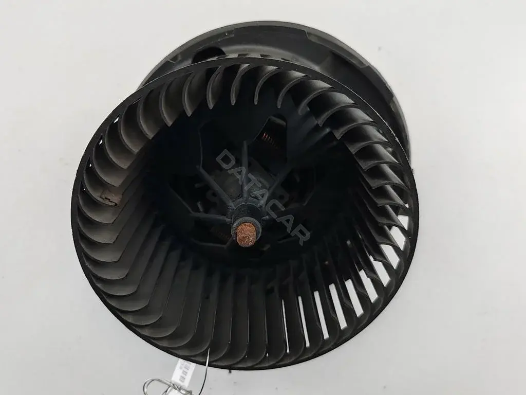 Моторчик печки 1K1820015E