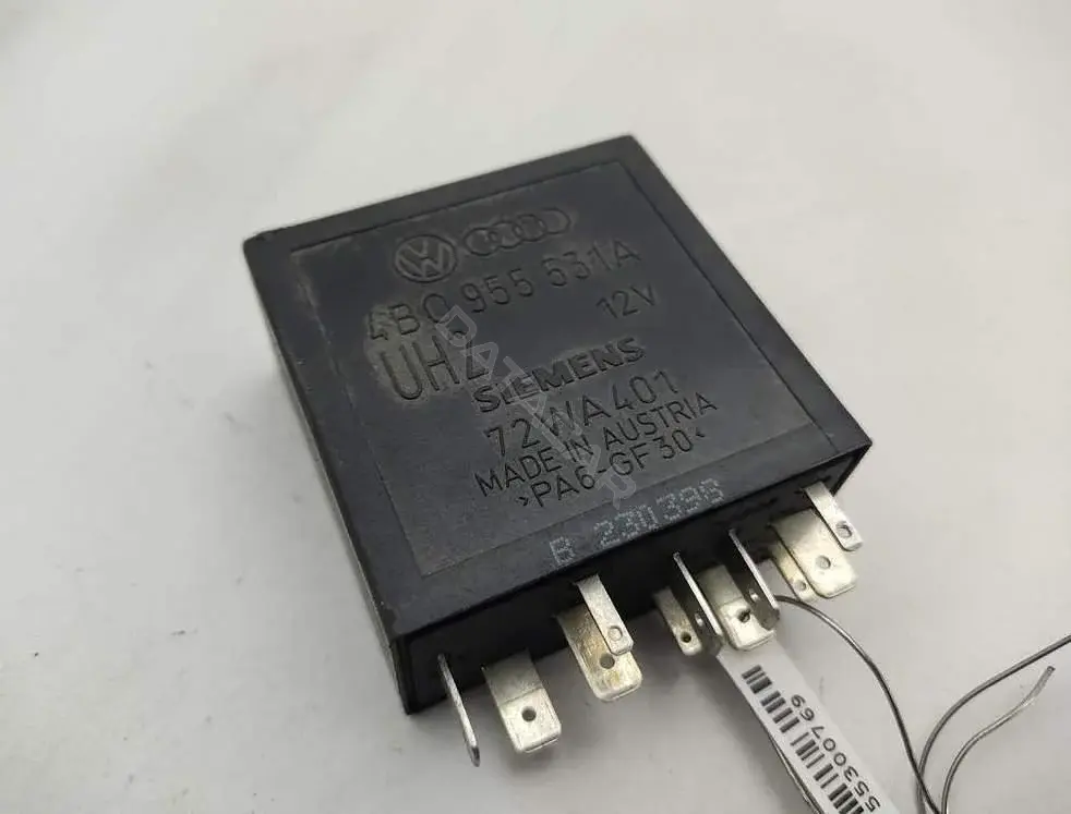 Реле стеклоочистителя 4B0955531A