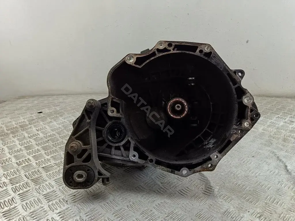 Механическая коробка передач (МКПП) F17W394