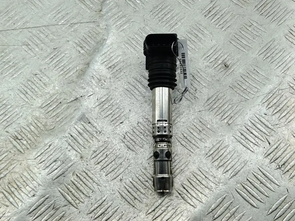 Катушка зажигания 06A905115D