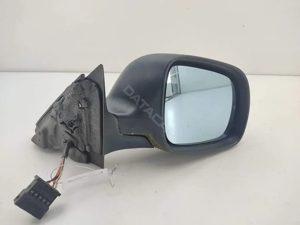 Наружное зеркало 8D0857544