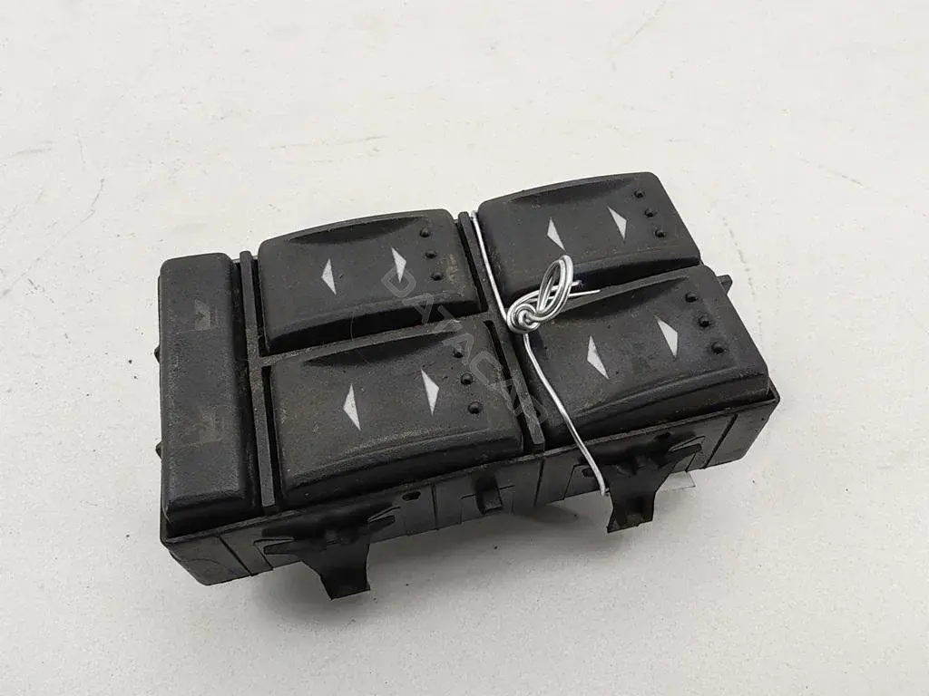 Кнопка стеклоподъемника 3S7T14A132BA