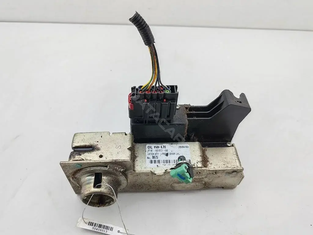 Замок двери 2T1AV21813BE