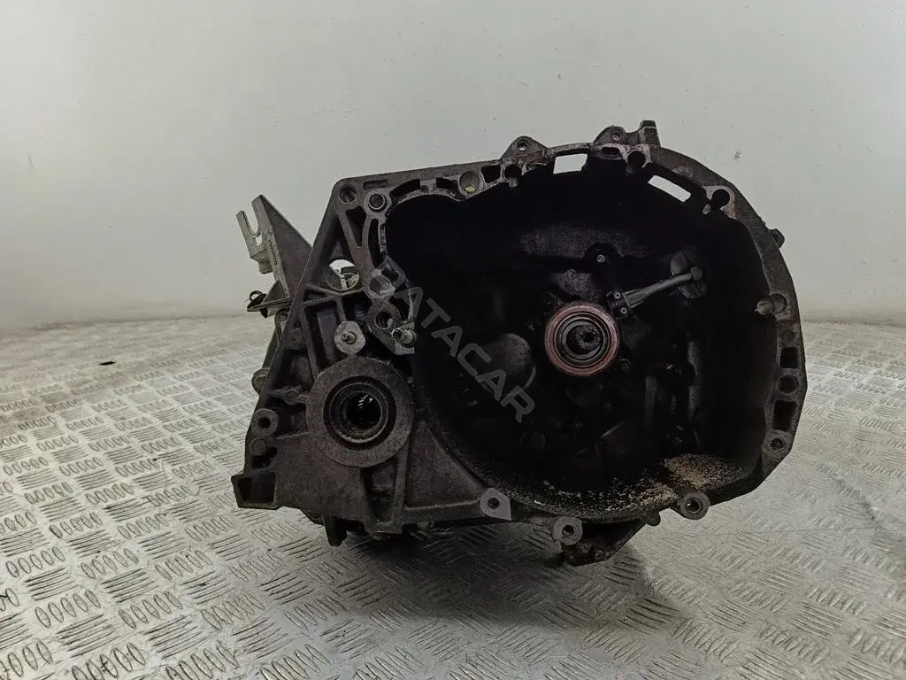 Механическая коробка передач (МКПП) JR5104