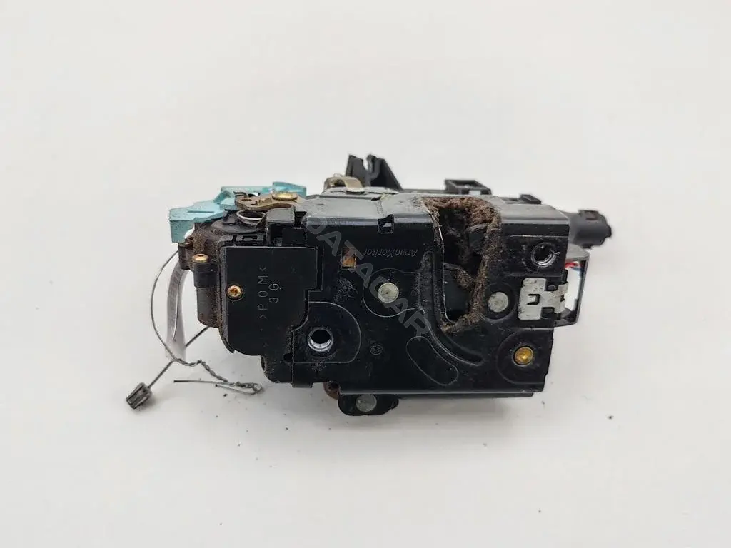 Замок двери 3D1837015