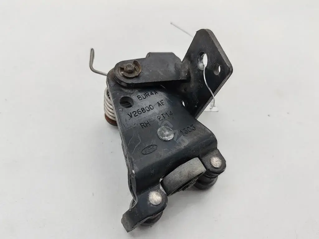Ролик двери сдвижной 2T14V26800AF