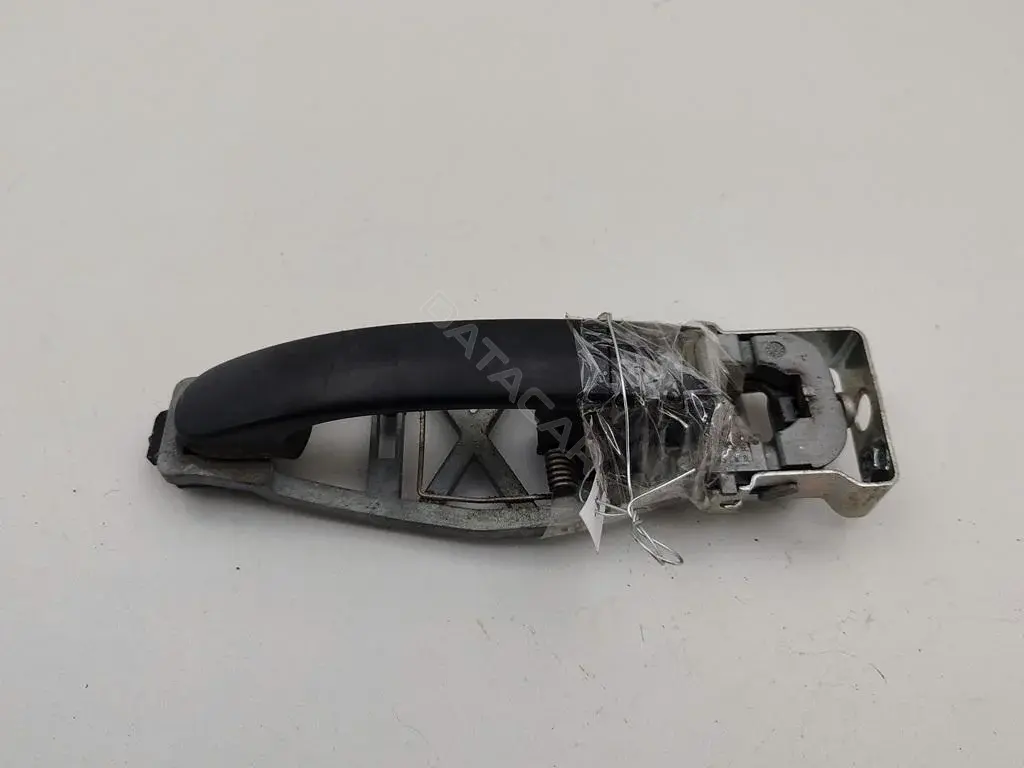 Ручка двери 1T0839885