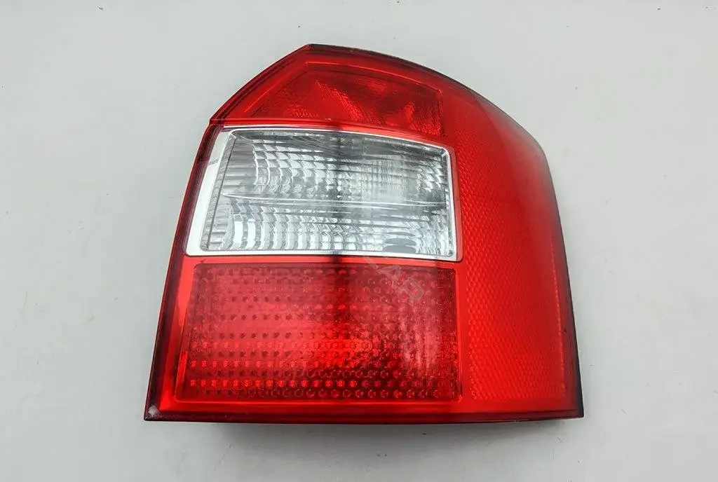 Задние фонари 8E9945096