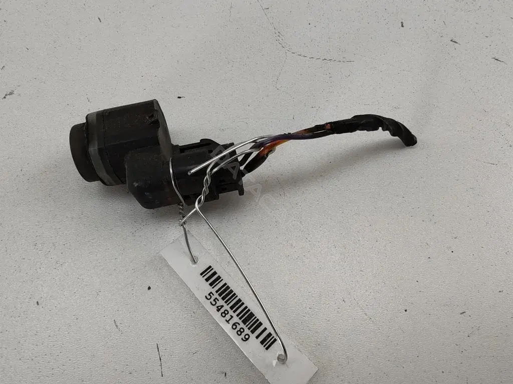 Датчик парктроника AH4215K859AA