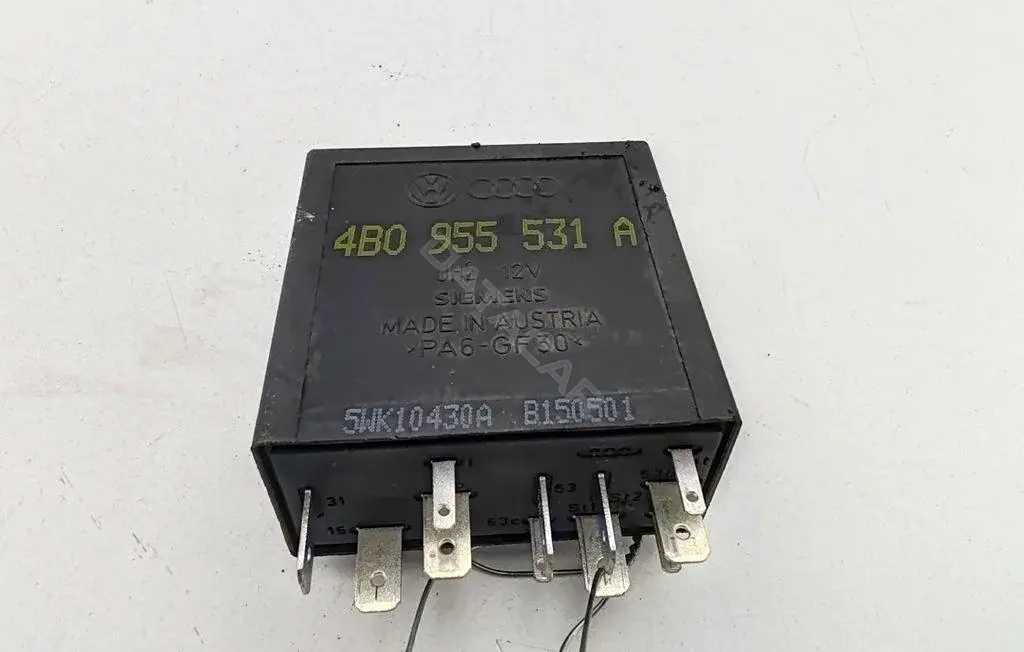 Реле стеклоочистителя 4B0955531A