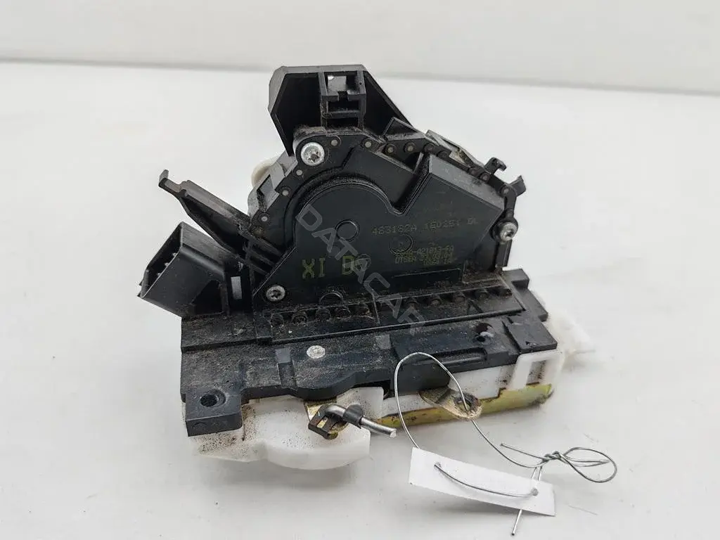 Замок двери 2S4A21813FA