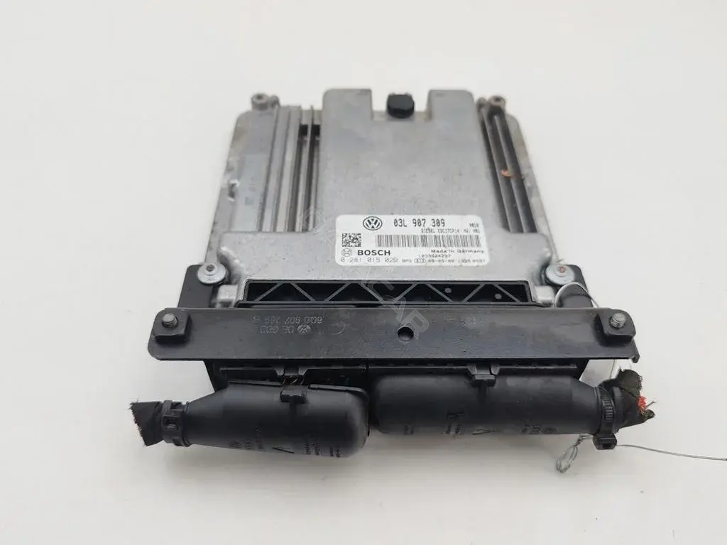 Блок управления двигателем 03L907309