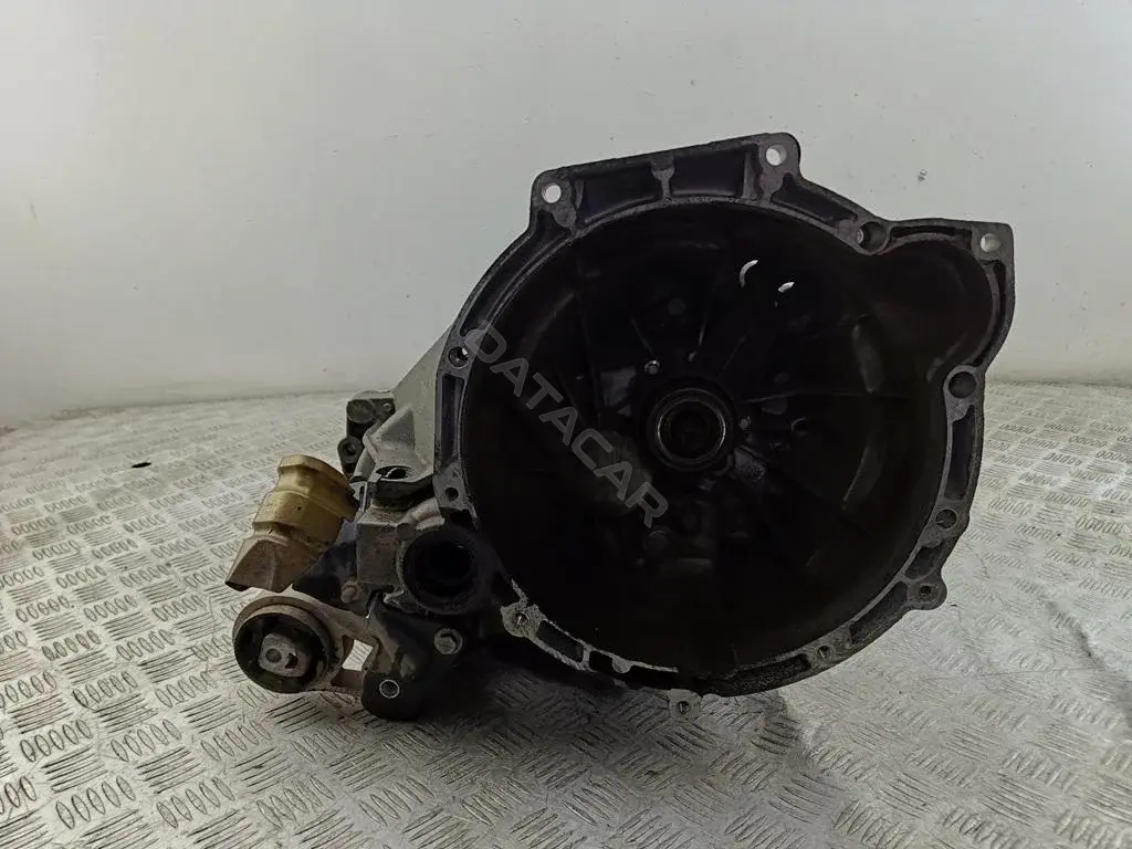 Механическая коробка передач (МКПП) 3S6R7002AD