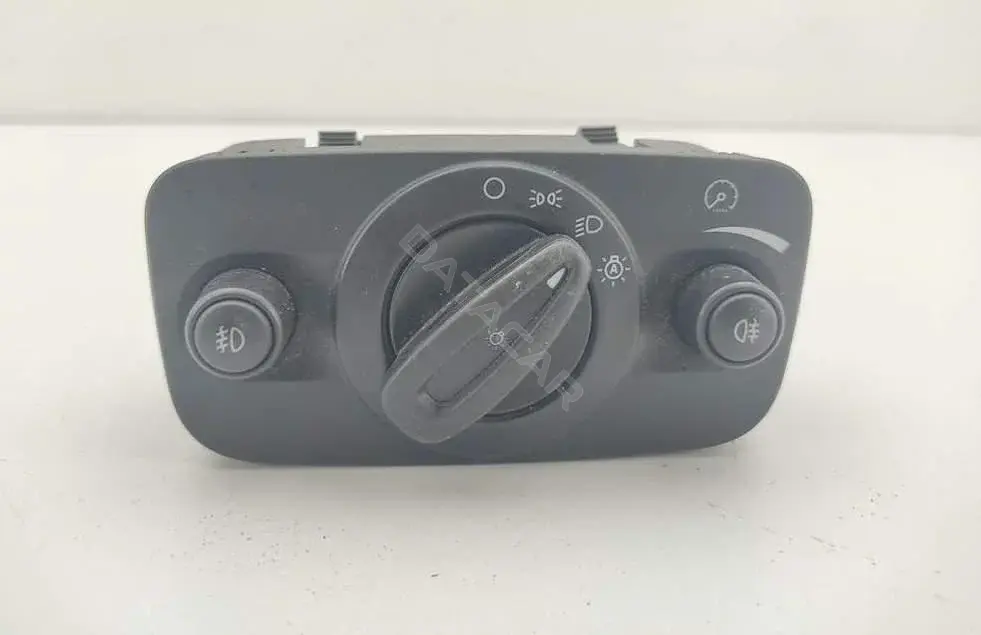 Переключатель подрулевой 8G9T13A024