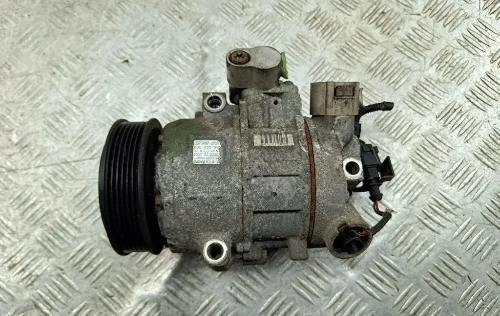 Компрессор кондиционера 6Q0820808