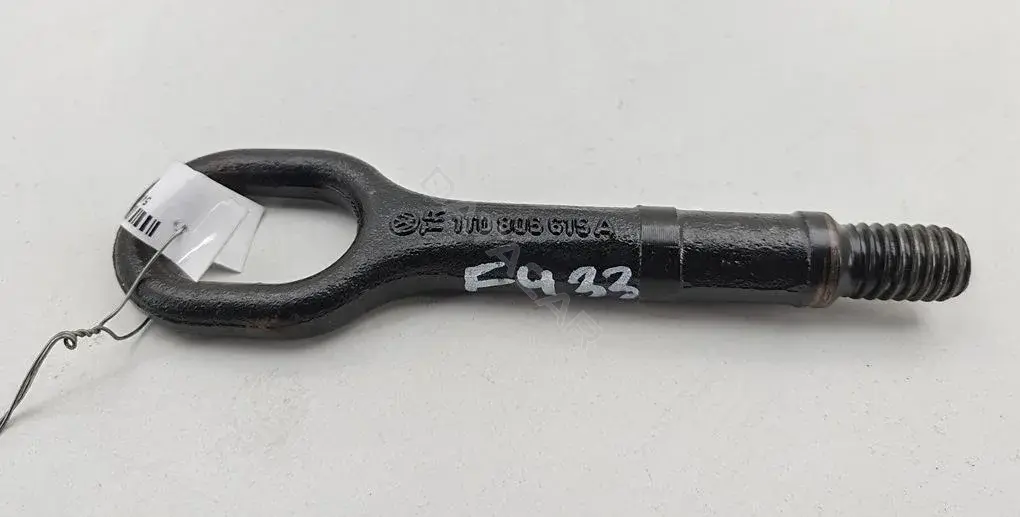 Крюк буксировочный 1T0805615A
