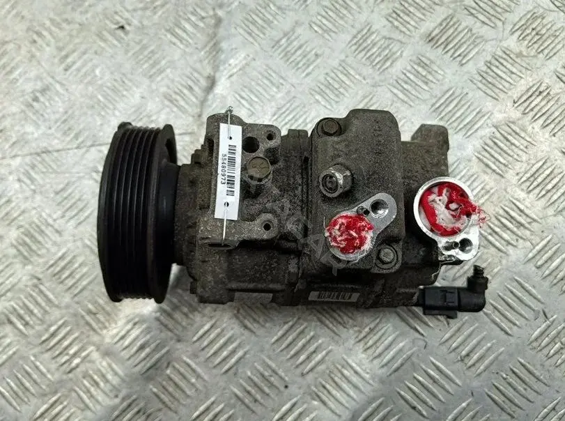 Компрессор кондиционера 1K0820859N