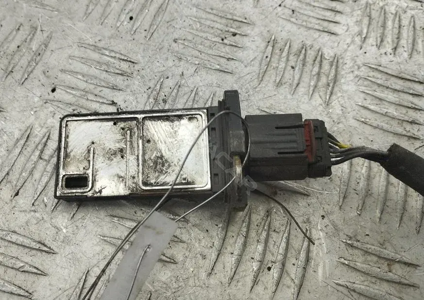 Расходомер воздуха 6C1112B579AA