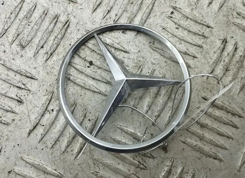 Эмблема 55407890