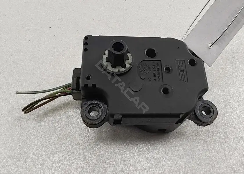 Мотор заслонки печки 985100V02