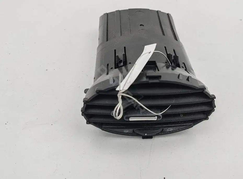 Дефлектор обдува салона 4M51A014L21AD