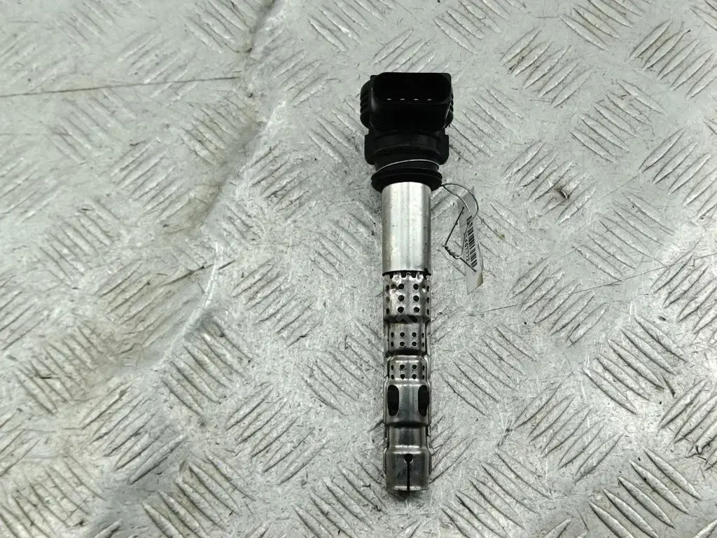 Катушка зажигания 06F905115F
