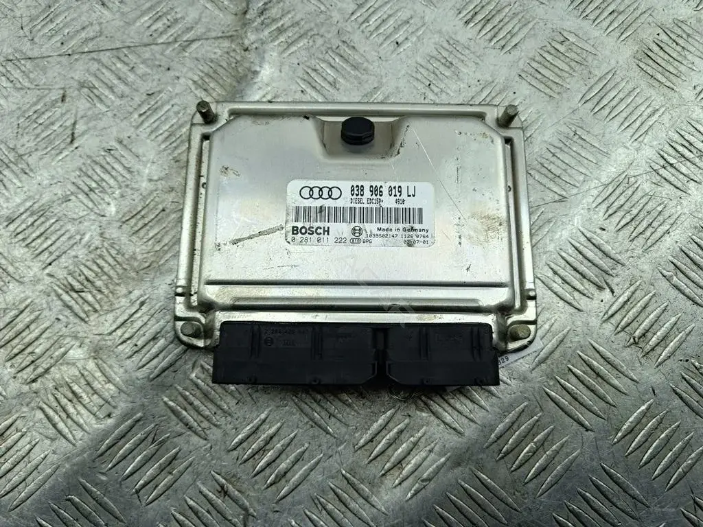 Блок управления двигателем 0281011222, 038906019LJ