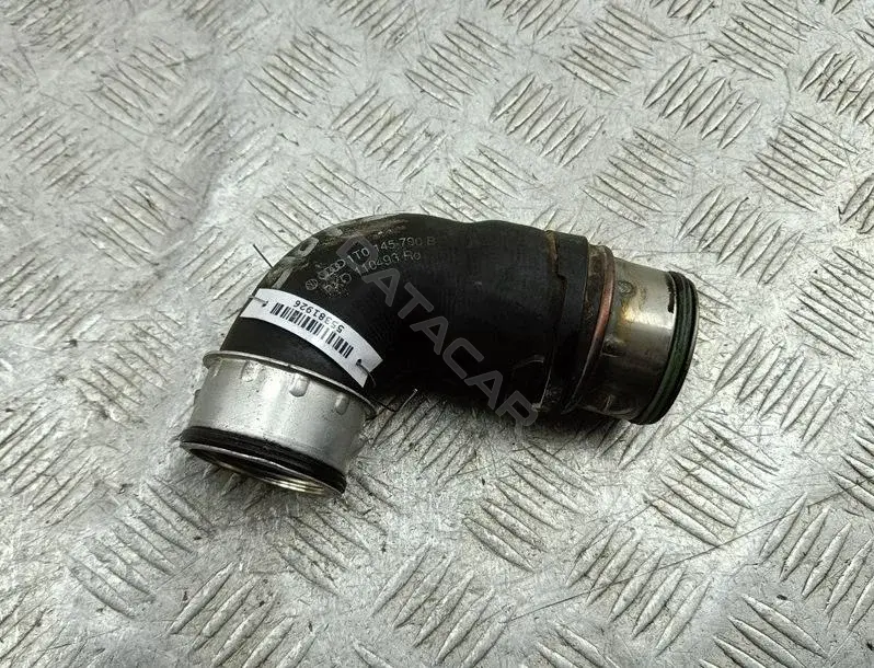 Патрубок интеркулера 038131111A, 1T0145790B