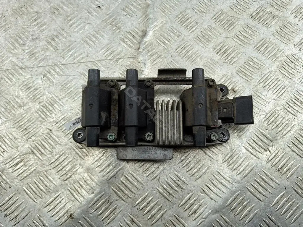 Катушка зажигания 078905184