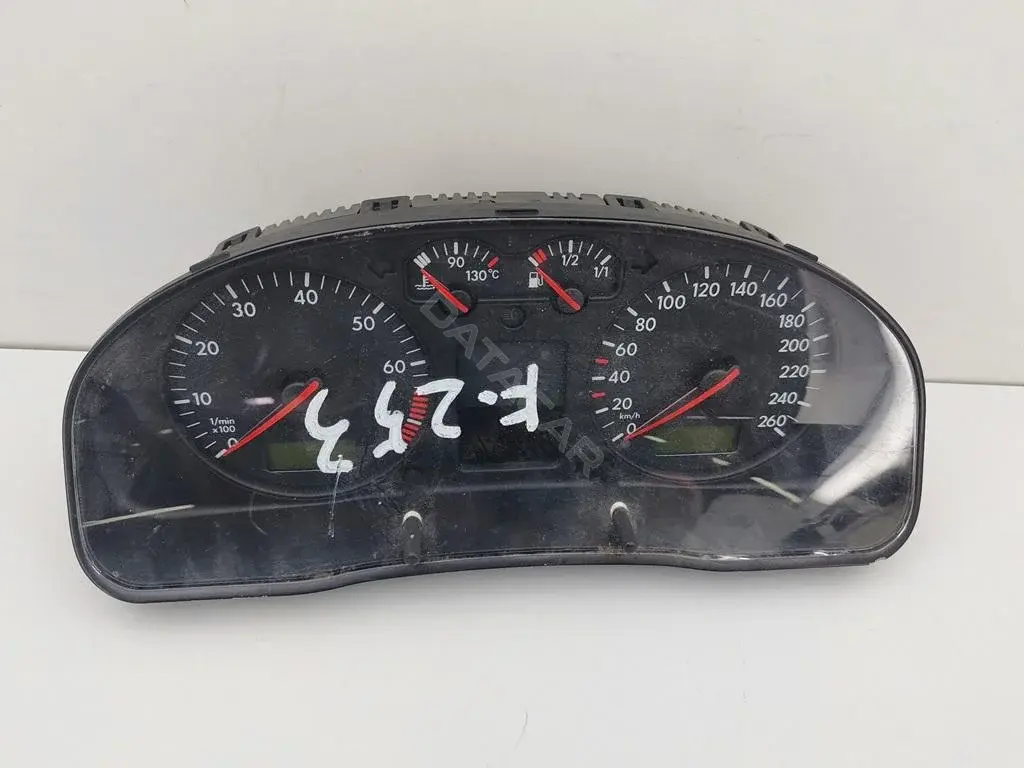 Панель приборов 3B0920822