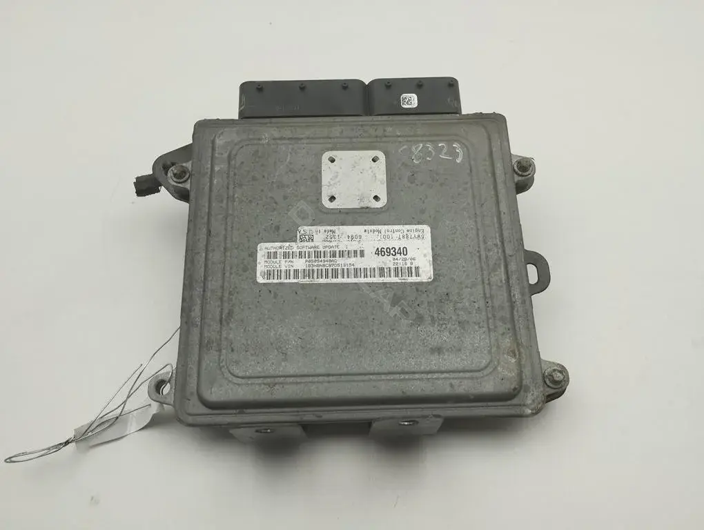 Блок управления двигателем P05094948AG