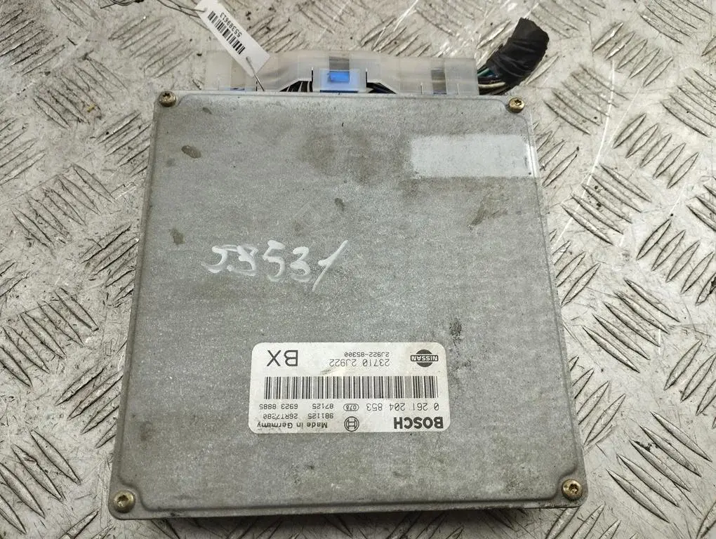 Блок управления двигателем 237102J922