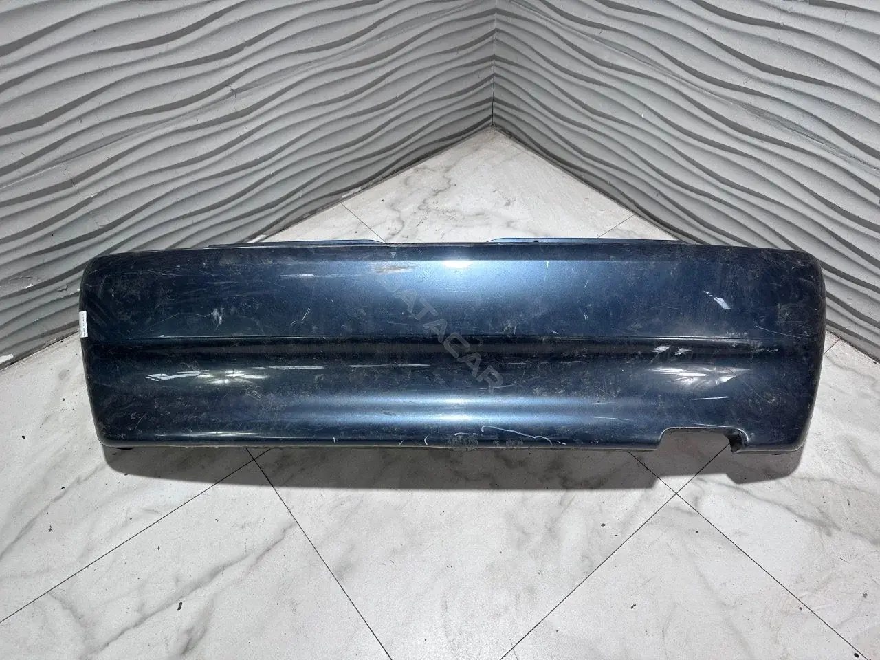 Задний бампер 6N0807421A