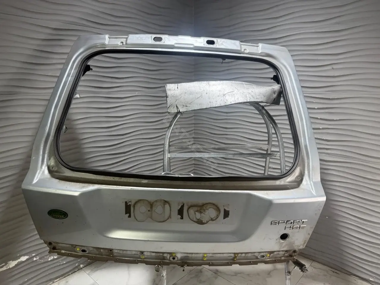 Крышка багажника BHA790050