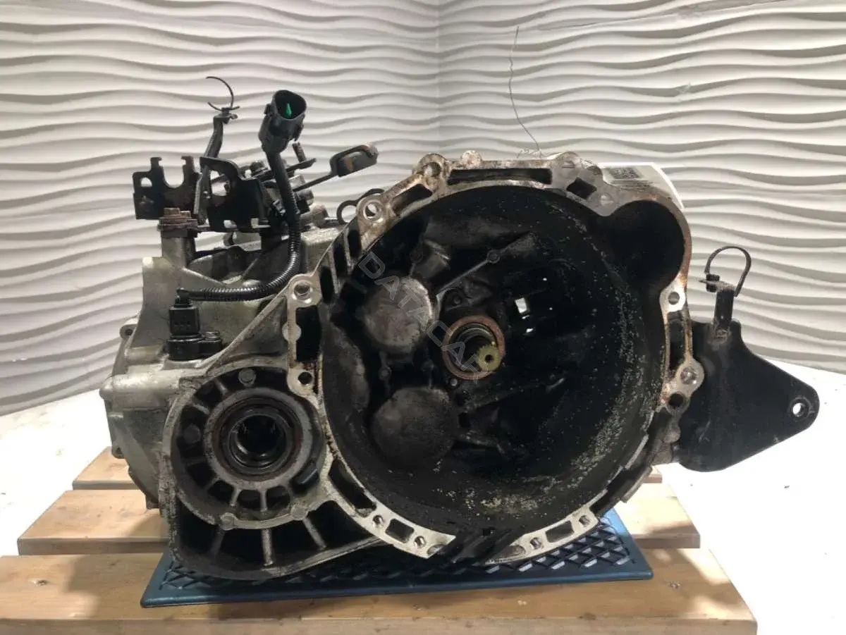 Механическая коробка передач (МКПП) 43000-24340, GU05J 004766