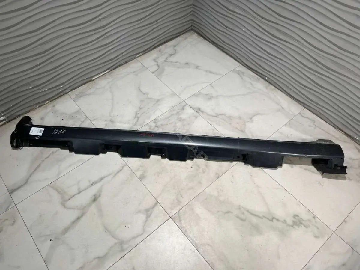 Накладка на порог 75852-06230
