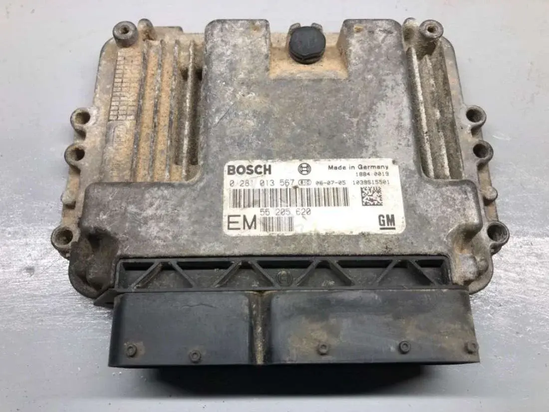 Блок управления двигателем 028101367, 55205620, BOSCH