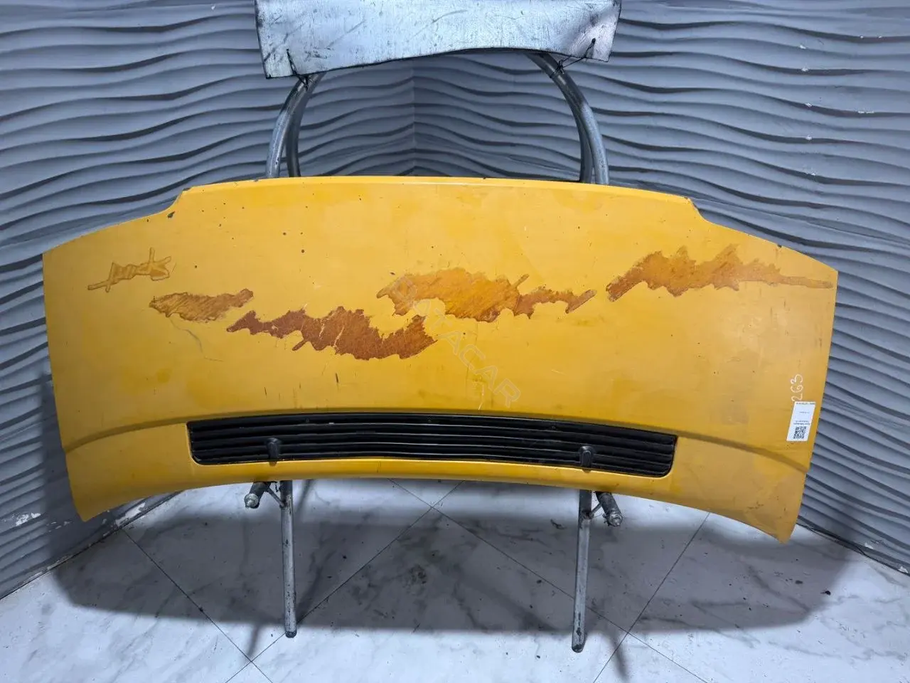 Капот 701823033J