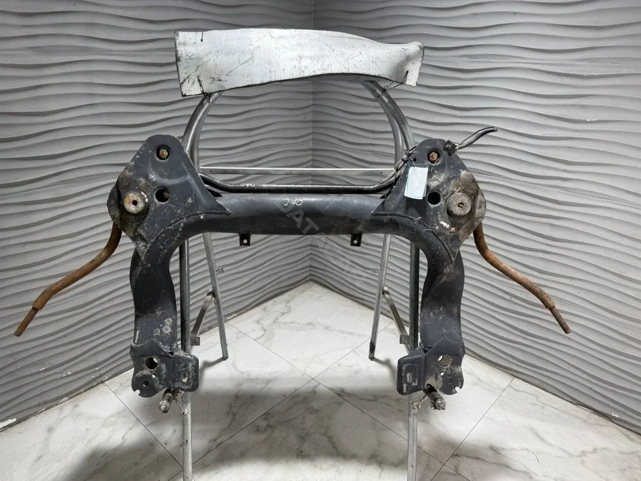 Подрамник 4A0399313B