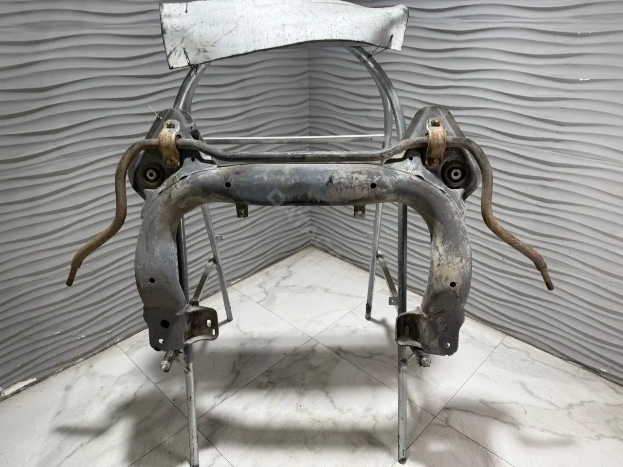 Подрамник 4A0399313B