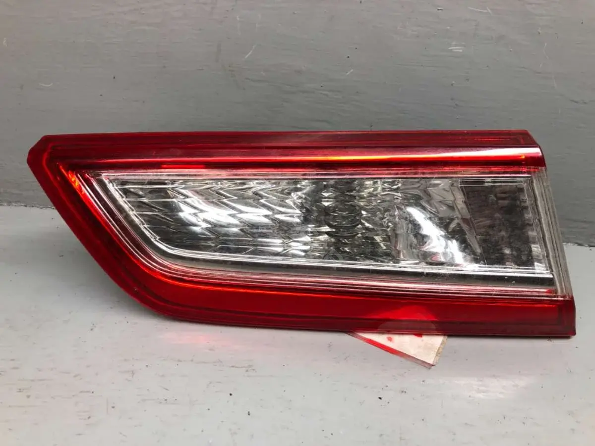 Задние фонари 81590-06380