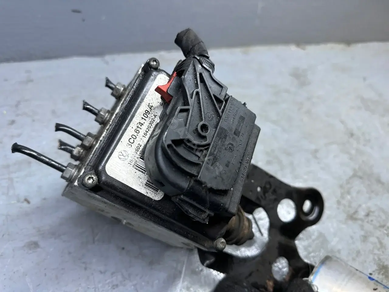 Блок управления АБС 3C0614109A