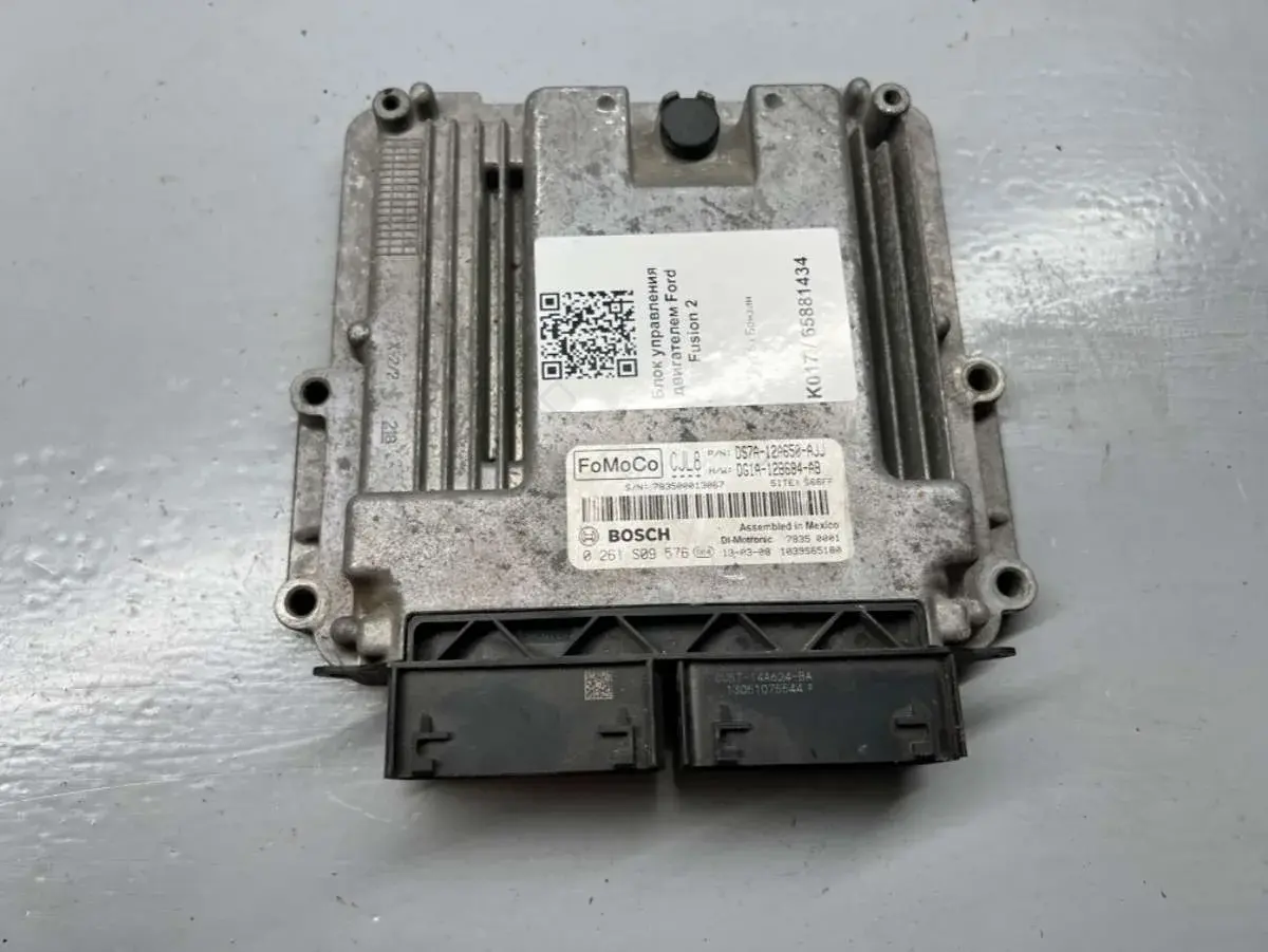 Блок управления двигателем 0261S09576, Bosch, DG1A-12B684-AB