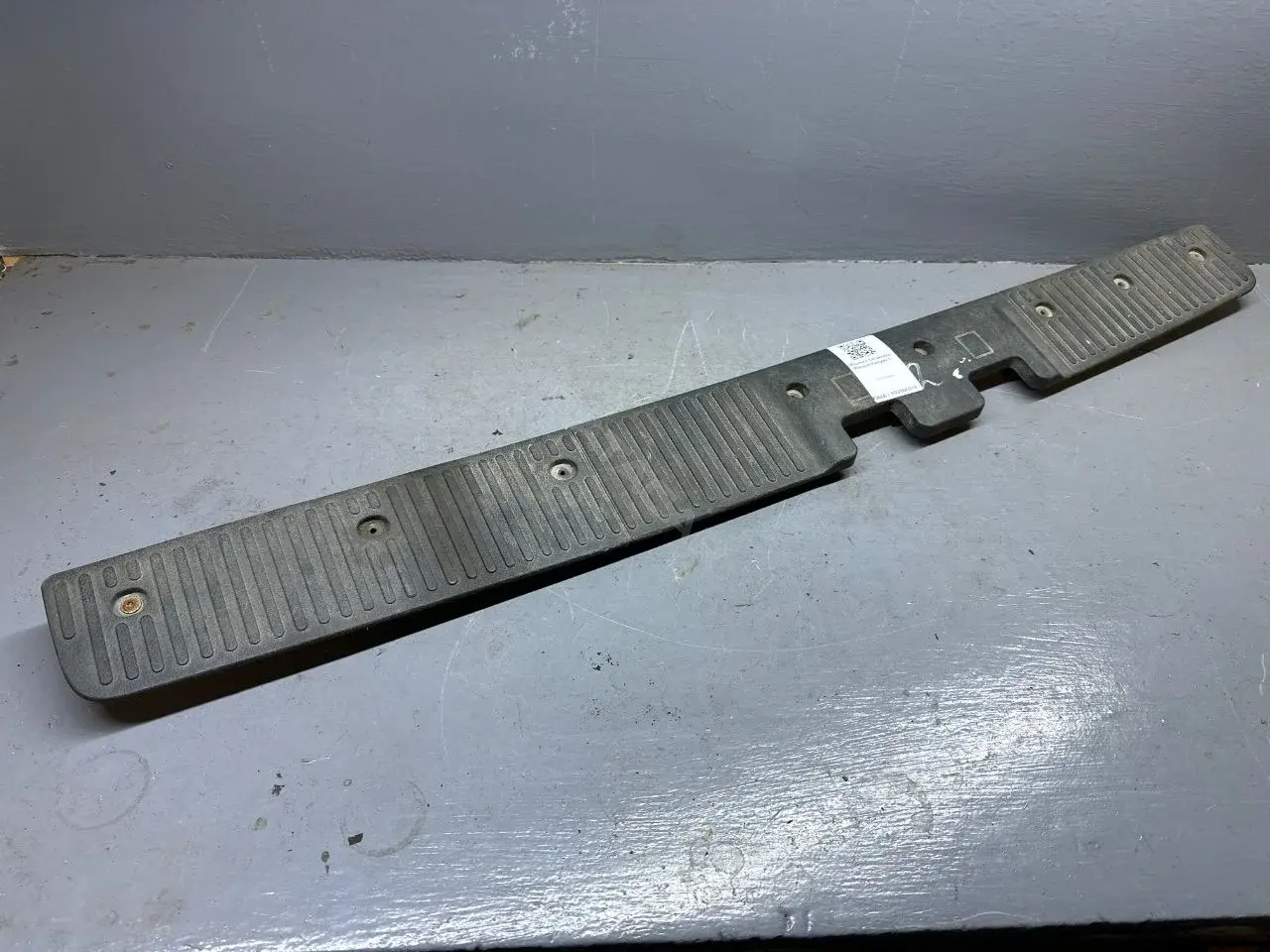 Обшивка багажника 7701706715