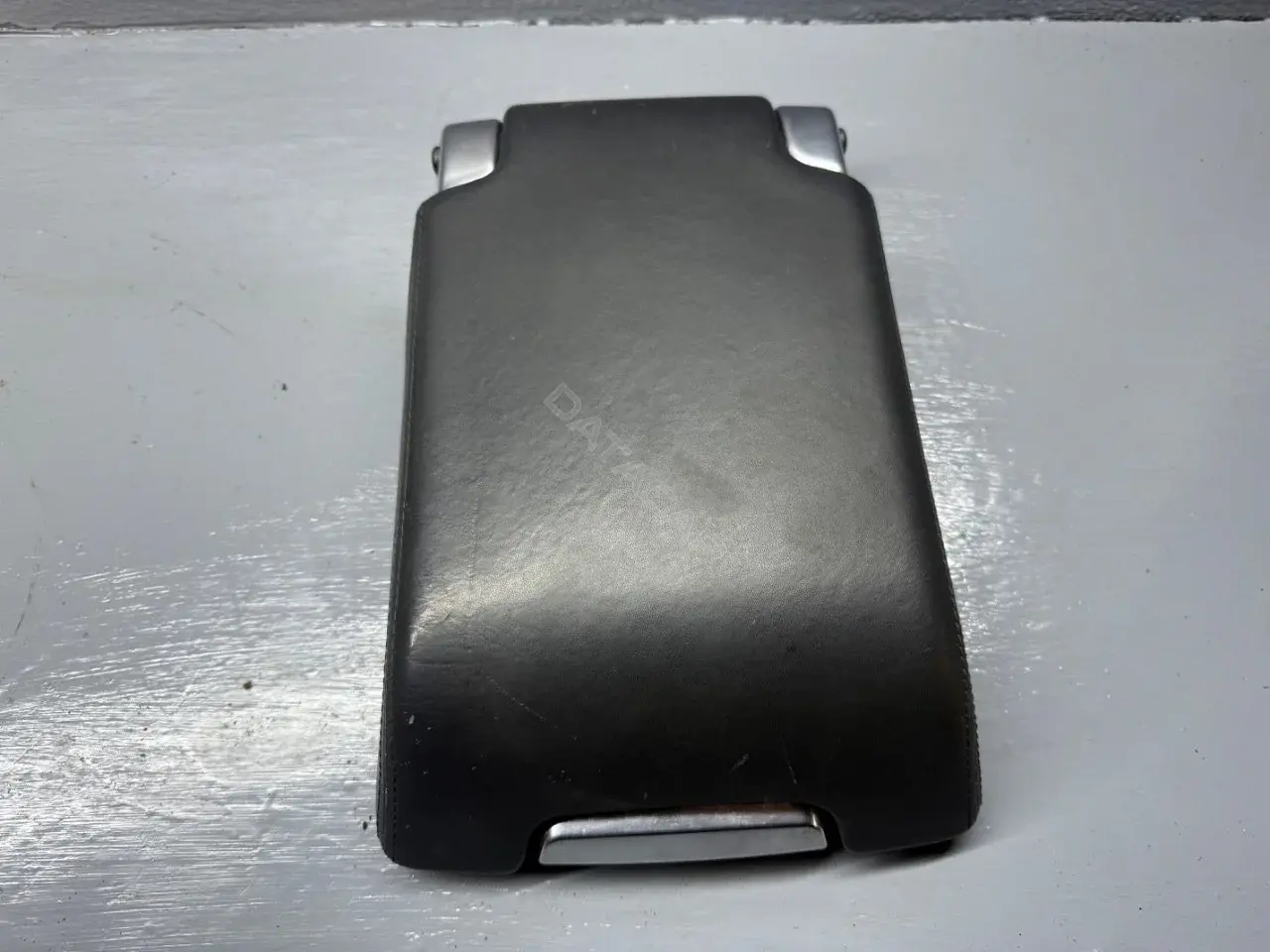 Подлокотник FJB500022PVJ, FJV501080MVM, FJV501090MVM