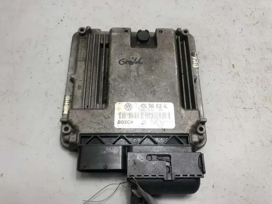 Блок управления двигателем 0281011450, 03G906016AL, AZV