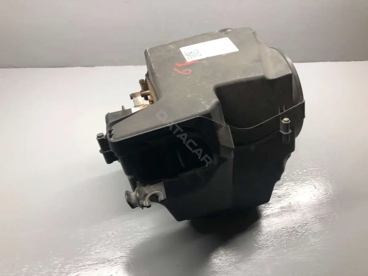 Корпус воздушного фильтра BV61-9600-BD