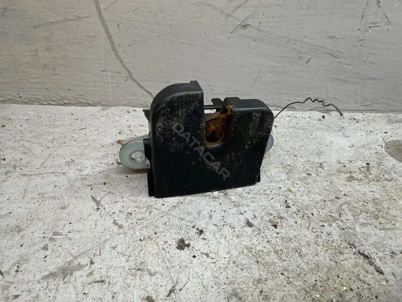 Замок крышки багажника 3C9827645A