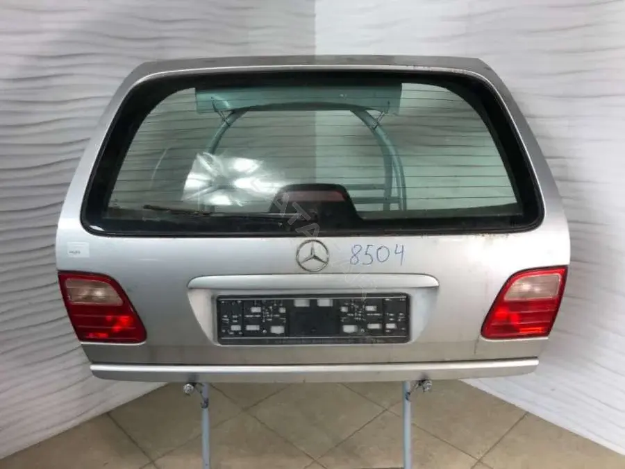 Крышка багажника 8504