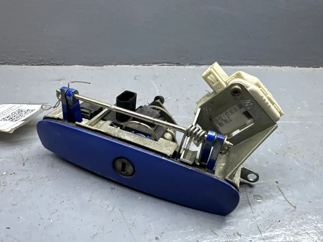 Ручка крышки багажника 3B0959781C, 6Q6827297E
